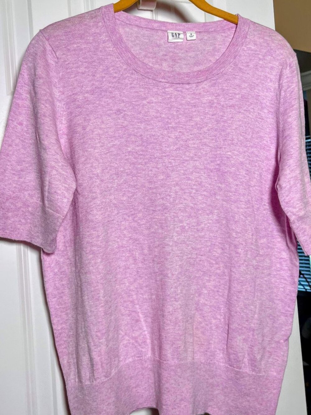 GAP Heathered Lavender Short Sleeve Knit Sweater Top M Light Purple Fine Knit